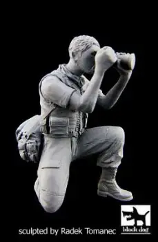 Black Dog 1:35 War Journalist - modelbouw Speciale Aanbieding