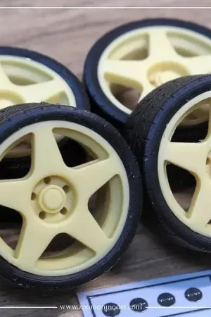 Koop Vandaag Zoom on 1:24 FIFTEEN52 TARMAC 19INCH - modelbouw