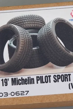 Hobby design 1:24 19INCH MICHELIN PILOT SPORT CUP 2 TIRES WIDE - modelbouw Hoge Kwaliteit