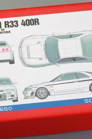 Laatste Versie Hobby design 1:24 NISSAN R33 400R - modelbouw