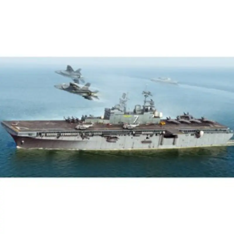 Bestseller USS Iwo Jima LHD-7 Schaalmodel