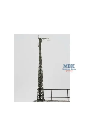 Populair WW2 steel electrical pole with lamp