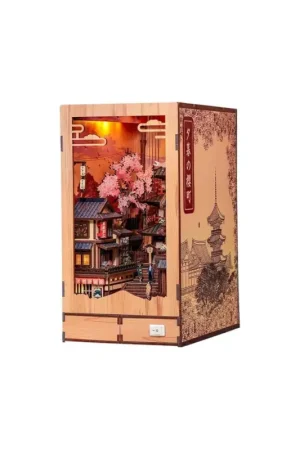 Must-Have Model Book Nook Twilight Sakura Path 23 x 12 cm