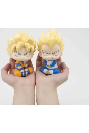 Premium Dragon Ball DAIMA pack 2 PVC Figures Look Up Super Saiyan Son Goku (mini) & Super Saiyan Vegeta (mini) 11 cm (with gift)