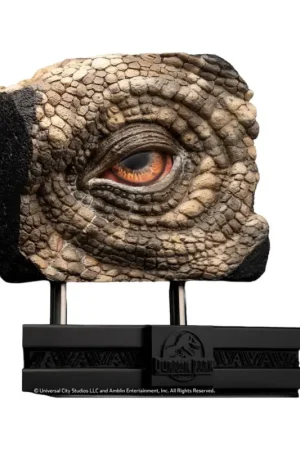 Nieuw Jurassic Park statuette Triceratops Eye Prop (Reproduction) 35 cm