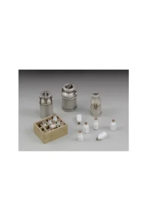 Flitsaanbieding Milk bottles with crates and churms
