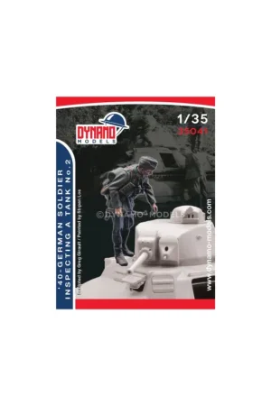 Dagaanbieding 1940 german soldier inspecting a tank no.2