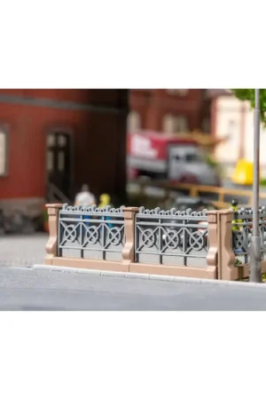Nu Kopen Grey villa fence
