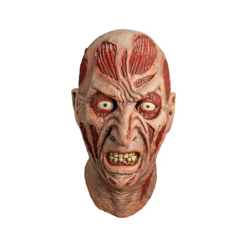 Dagaanbieding Freddy emerges from the night. Freddy Krueger mask.
