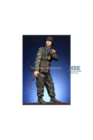 Beperkt Aanbod WSS Grenadier Officer "HJ" 1/35 Figuren