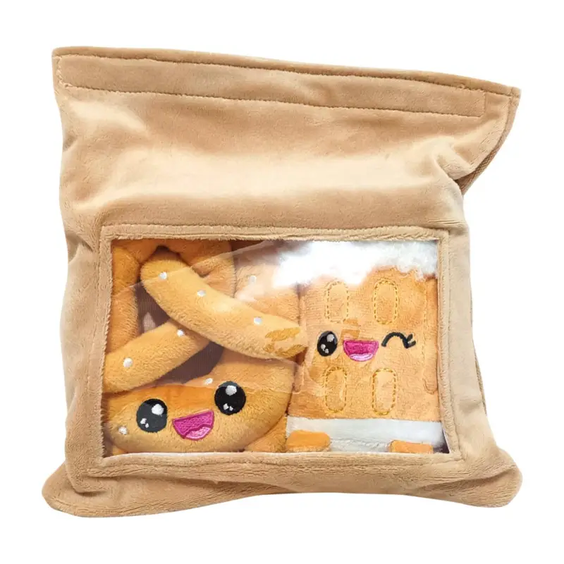Fabrieksprijs YUMMIES - Pretzel & Beer - 2 Plush 15cm in plush bag 21x21cm