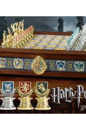 Harry Potter - Hogwarts Houses Quidditch Chess Schaakspell Direct Beschikbaar