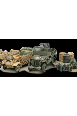 WWII vehicle set. Kubelwagen Kettenkrad Willys Jeep diorama base jerry cans crates. Speciale Aanbieding