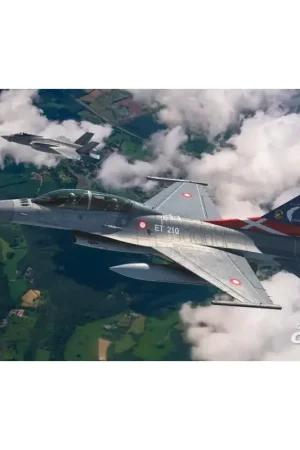 F-16b denmark Schaalmodel Aanbieding