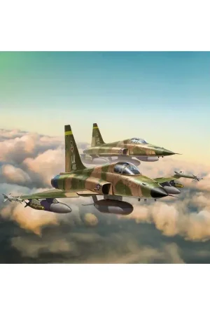 Goedkoop F-5 Freedom Fighter 1:32 Plastic Airplane Model Schaalmodel