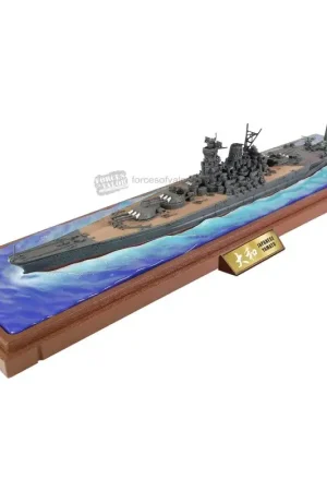 Lage Kosten Japanese yamato-class battleship "ijn yamato - operation kikusui ichi-go" japan 1945 (display with waterline)