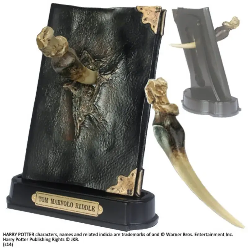 Rechtstreeks Van De Fabrikant Harry Potter Replica 1/1 Basilisk Fang and Tom Riddle Diary