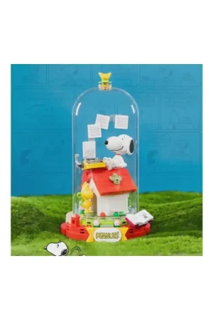 Snoopy - Pantasy Peanuts Red House Daydreams 20cm Superprijs