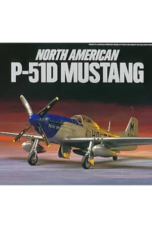 Nu Kopen North American P-51D Mustang with standard and Dallas canopy Schaalmodel