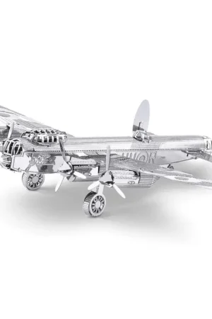 Laatste Kans MetalEarth Aviation: BOMBARDIER LANCASTER 13.08x8.72x2.58cm, metalen 3D-model met 1 vel, op kaart 12x17cm, 14+