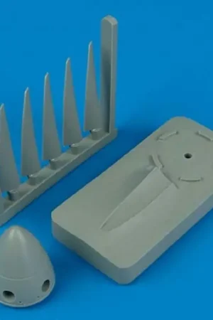 Nu Kopen Supermarine Spitfire Mk.XIV propeller with tool (toebehoren voor modelbouwsets van Academy)