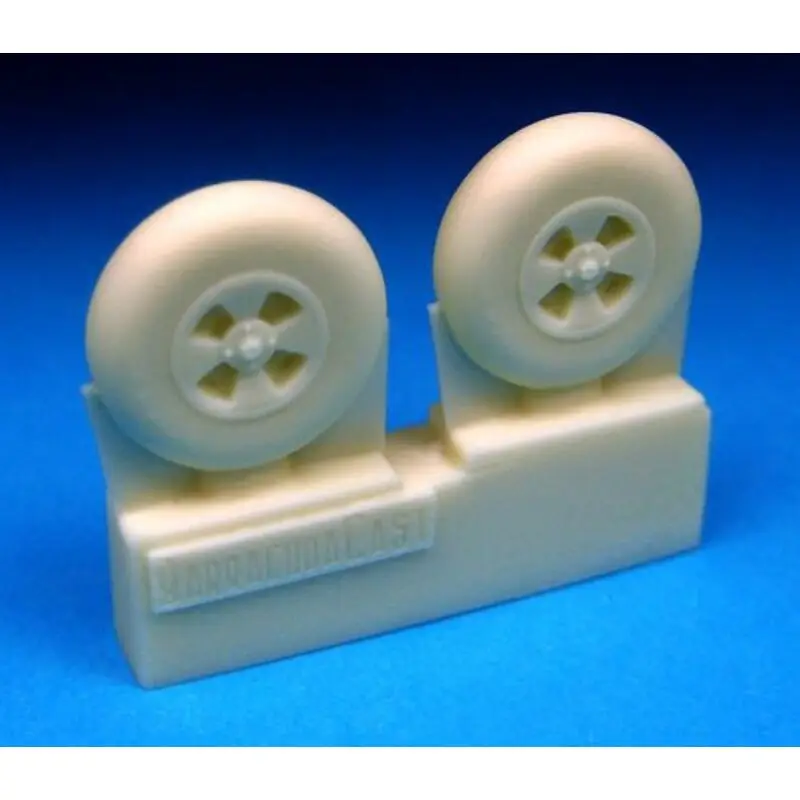 Hawker Tempest Mk.V Mainwheels - Smooth Tread. This set consists of a pair of super detailed, accurate resin 32 4-slot main whee Korting