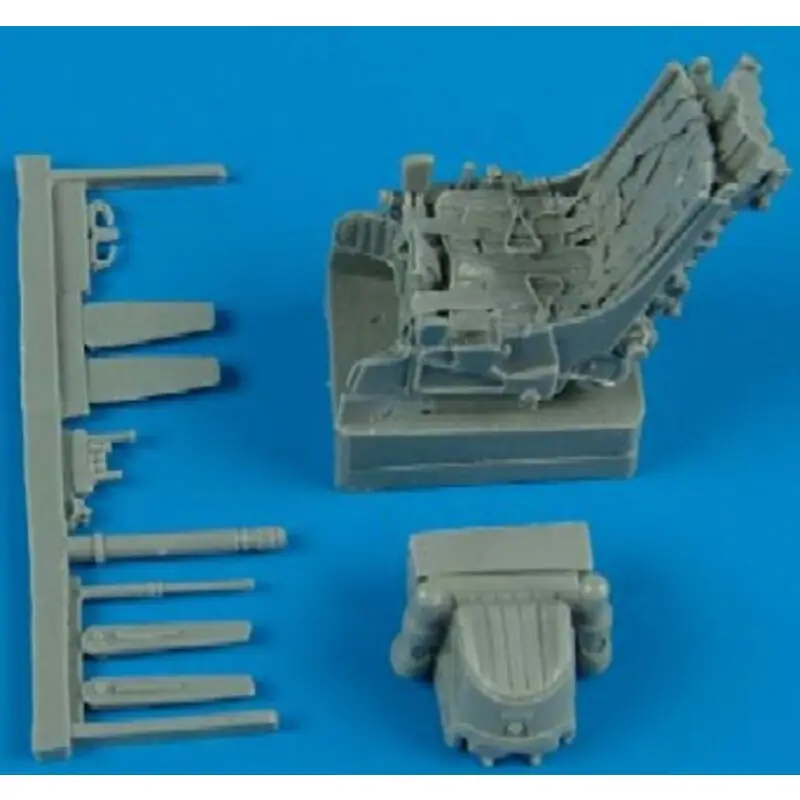 Direct Beschikbaar Sukhoi Su-25 ejection seat with safety belts
