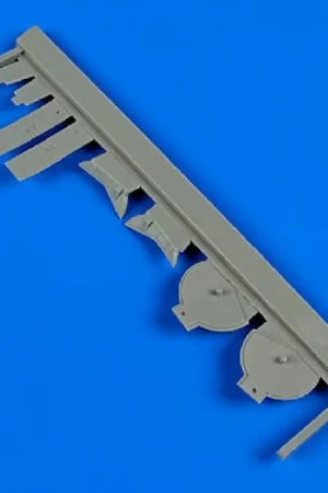 Kawanishi N1K1 Shiden undercarriage covers (designed to be used with Hasegawa kits) Flitsaanbieding