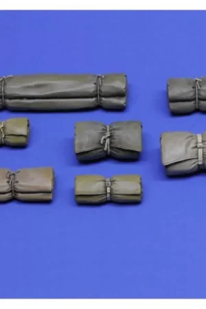 Korting Royal Model: Tentpacks and bedrolls part 1 (1/16 scale) Accessoire