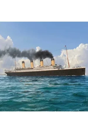 TITANIC boot kunststof model 1:700 Schaalmodel Aanbieding