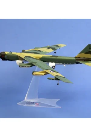 Fabrieksprijs Boeing B-52G Stratofortress US Air Force – 596th Bomb Squadron Miniatuur