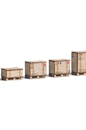 Pallets met houten kisten Dagaanbieding