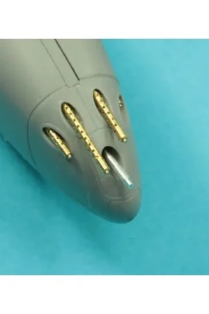 Bewapening voor Amerikaanse jager Lockheed P-38F / G Lightning: 1 x 20 mm en 4x 12,7 mm kanonslopen (ontworpen voor gebruik met Laatste Versie