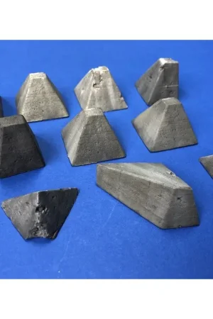 Lage Prijs Dragon's Teeth - Anti-Tank Obstacles en de set bevat 10 verschillende stukken.