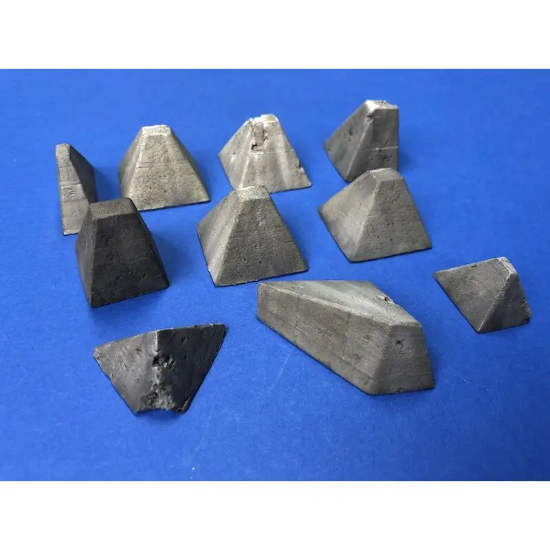 Lage Prijs Dragon's Teeth - Anti-Tank Obstacles en de set bevat 10 verschillende stukken.