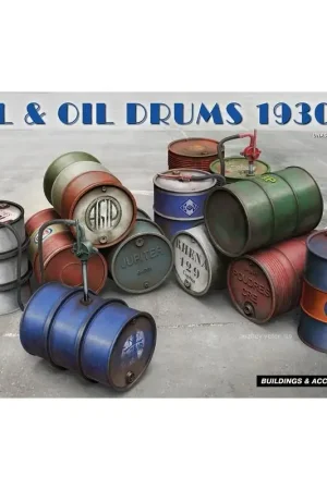 Shop Nu BRANDSTOF & OLIE DRUMS 1930-50s Box bevat 12 modellen van brandstof- en olievaten 1930-50s.Decal sheet is inbegrepen (