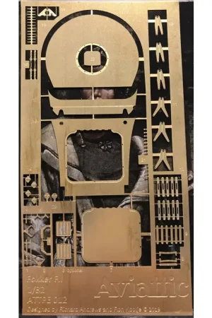Fokker Dr.I Cowling firewall details, onderbuikpaneel en luik, bedieningshoorns, toegangspanelen, gashendel vooruithendel enz!( Snelle Levering