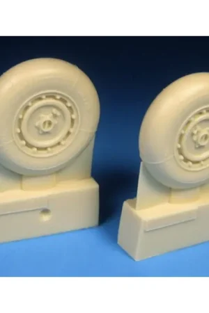 Nu Kopen Focke-Wulf Ta-152H Mainwheels.Deze set bestaat uit nieuwe hars mainwheels voor Ta-152H en enkele latere productie Ta-152Cs.Ze