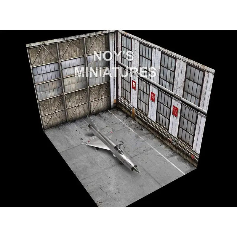 Uitverkoop Item No. 144.034 Sovjet Fighter Hangar Set: Drie 1/144 bladen als volgt: Floor: Lengte: 14,8 cm / 5,8 inch - Breedte: 10,5 cm /