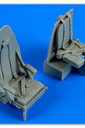Premium de Havilland Mosquito Mk.IV seats with safety belts (designed to be used with Tamiya kits)