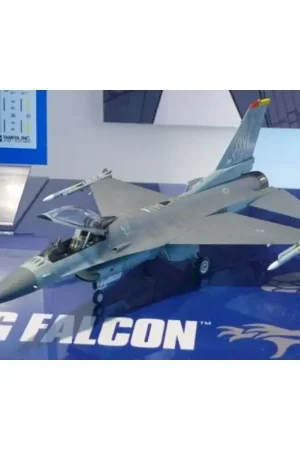 Favoriet F- 16CJ Block 50 Schaalmodel