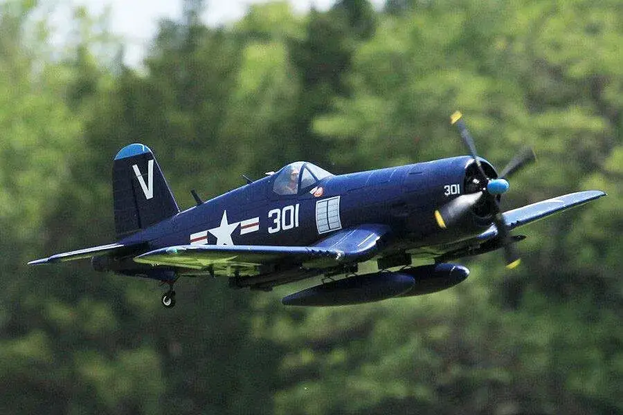 Uitverkoop FMS 1400mm F4U Corsair V3 ARTF met Reflex