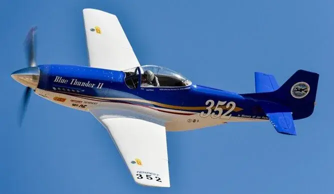 FMS 1100mm P-51 Racing Blue Thunder II met Reflex System - PNP Direct Beschikbaar